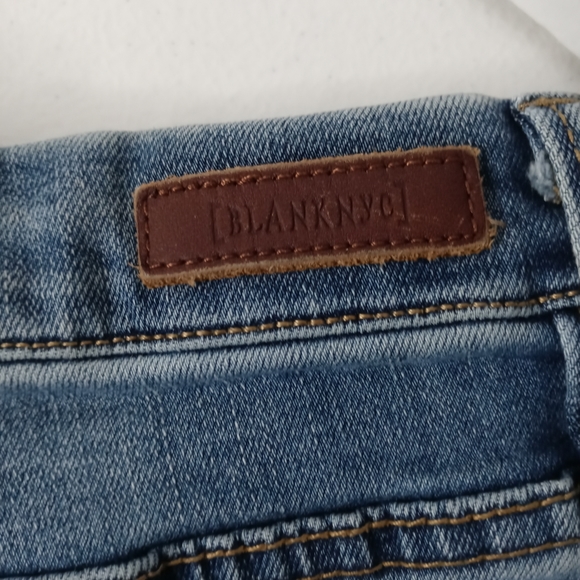 Blank NYC Size 26 jean shorts - Picture 5 of 6